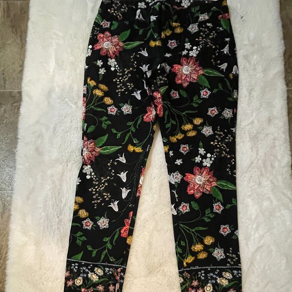 Old Navy pants - Picture 9 of 9